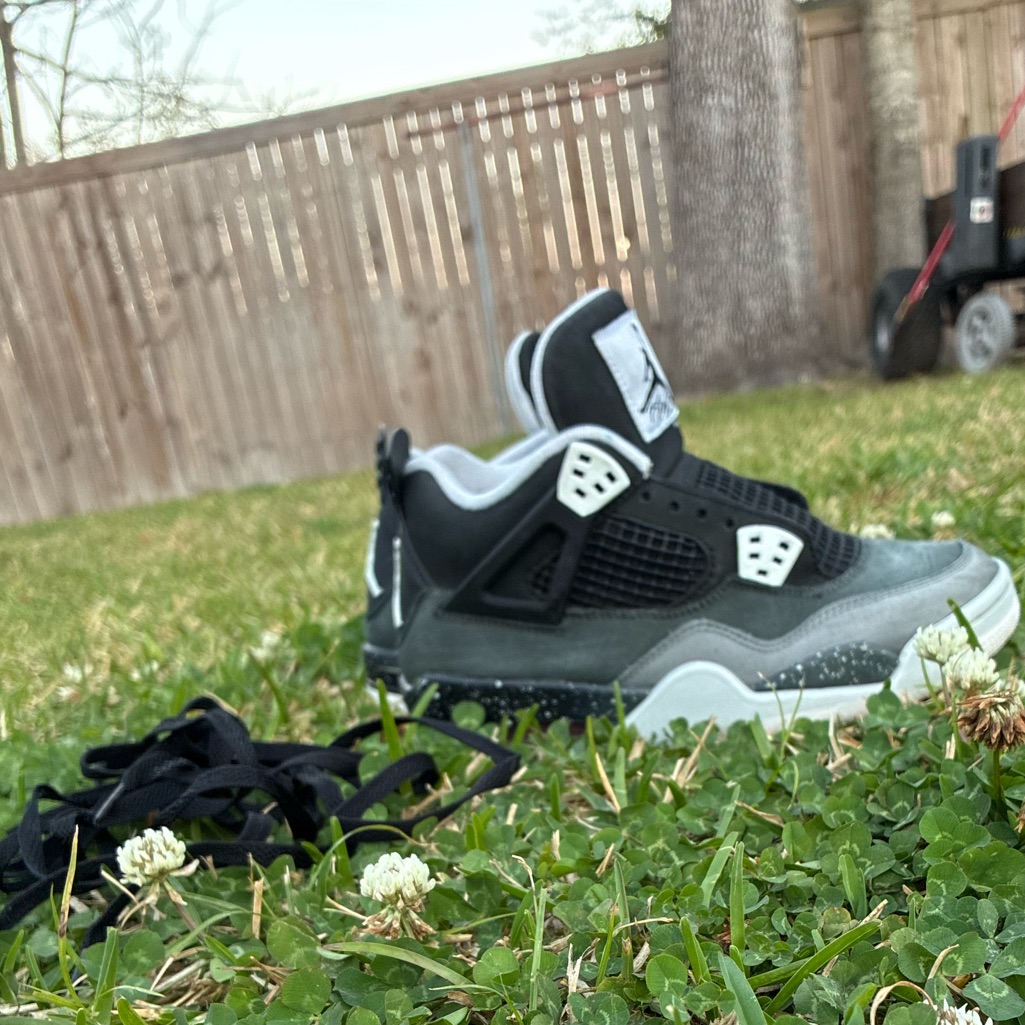 Jordan 4 Fear (Suede)